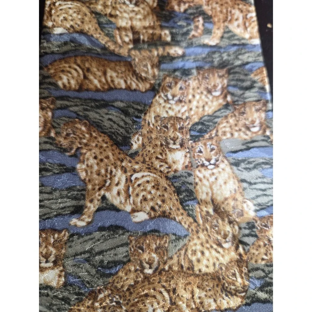 Endangered‎ Species Mens Silk Tie Leopard Cheetah Animal Print Brown USA Made